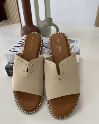 Sandalias Ulua Tachuela