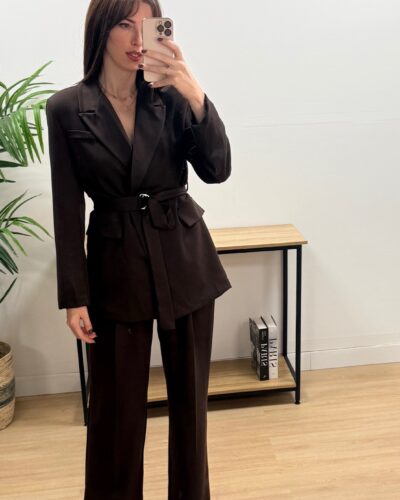 Traje Blazer y Pantalón Ancho